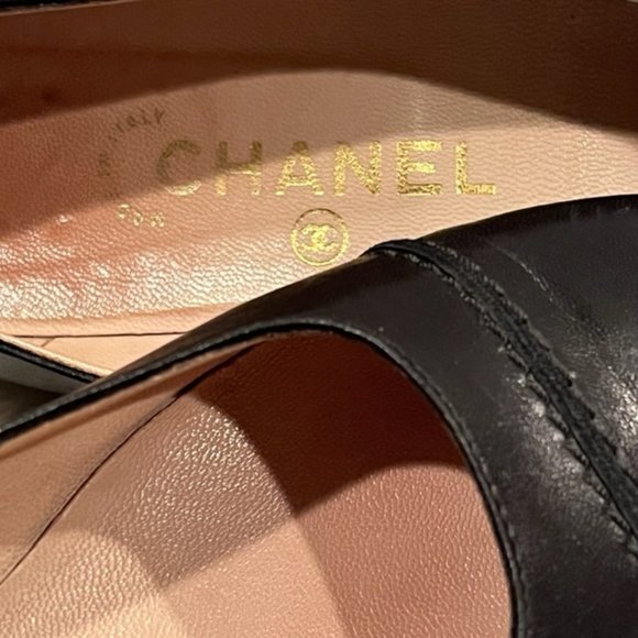 Vintage CHANEL Black Leather Cap Toe Flats - Picture 3 of 16